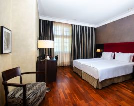 Hotel NH Poznan